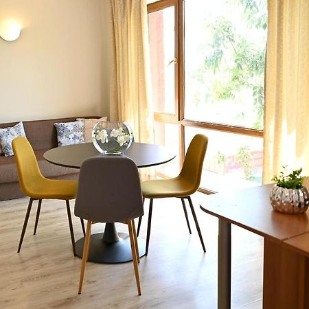 Apart Hotel Primavera 2 Πριμόρσκο Εξωτερικό φωτογραφία